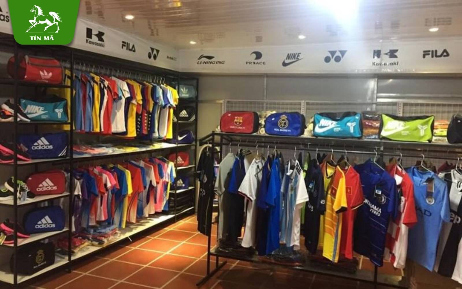 Vô vàn lợi ích từ việc nhập nguồn hàng quần áo thể thao Quảng Châu Nhập buôn quần áo thể thao Trung Quốc mang lại cực nhiều lợi ích